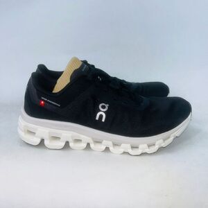 MEN'S CLOUDFLOW 4 BLACK/WHITE COMFORTABLE ZERO-GRAVITY RUNNING SHOES SIZE 11.5 D